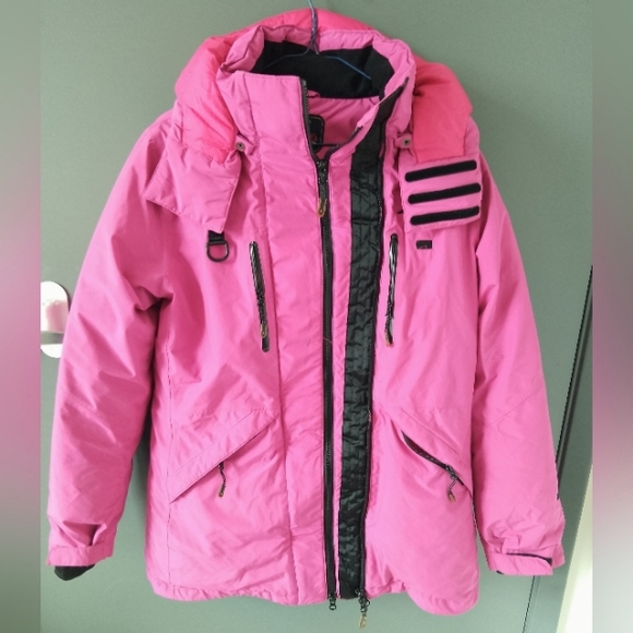 Coat - Picture 1 of 9